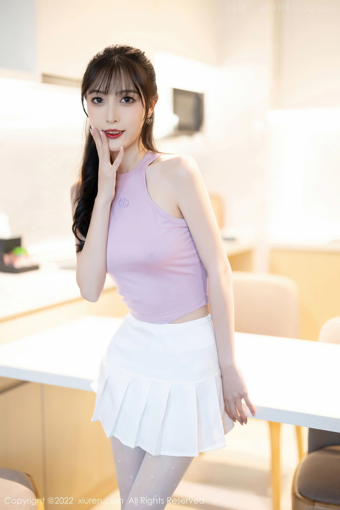 图片[3]-[XiuRen秀人网] VOL.5622 模特林星阑性感淡紫真空上衣配白短裙秀曼妙身姿迷人诱惑写真82P-秀人网官方网站